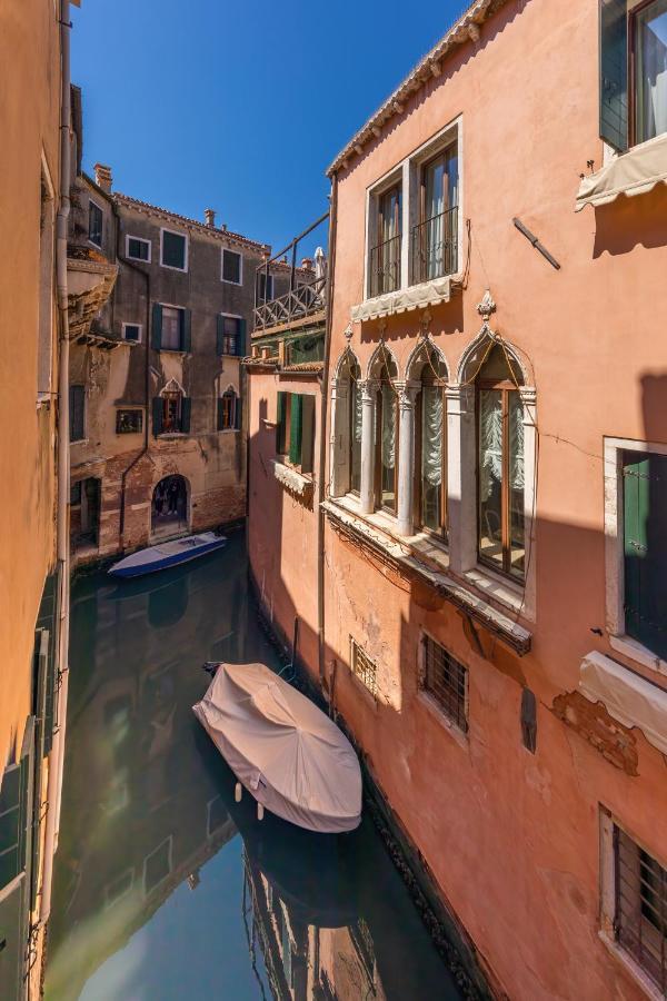 La Locandiera Venecia Exterior foto