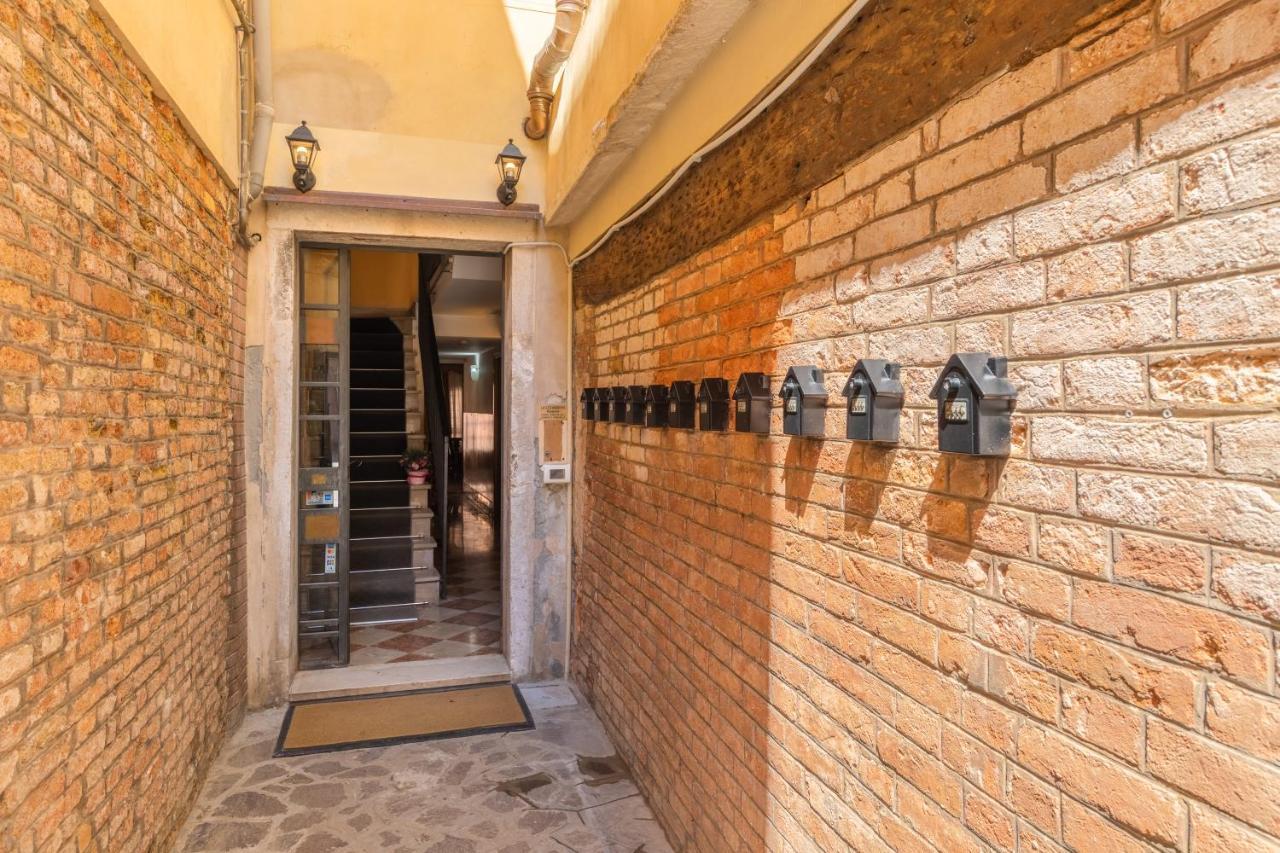 La Locandiera Venecia Exterior foto